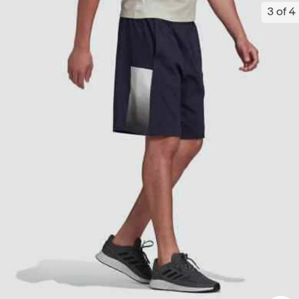 ADIDAS MEN'S LIGHTWEIGHT TERRY SHORTS SIZE MEDIUM NWT